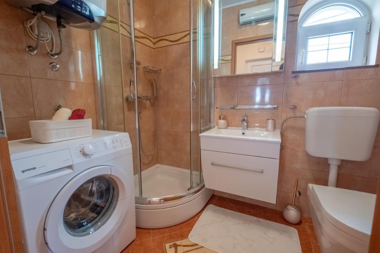Apartments Laganini Нови Винодолски Екстериор снимка